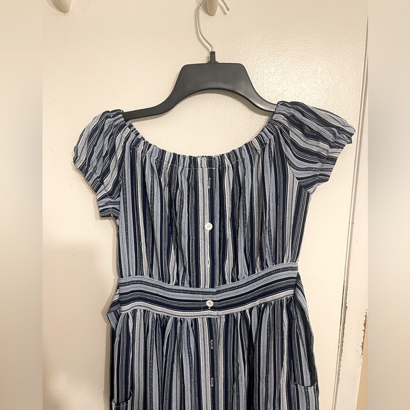 Stripe off shoulder dress - Picture 3 of 3